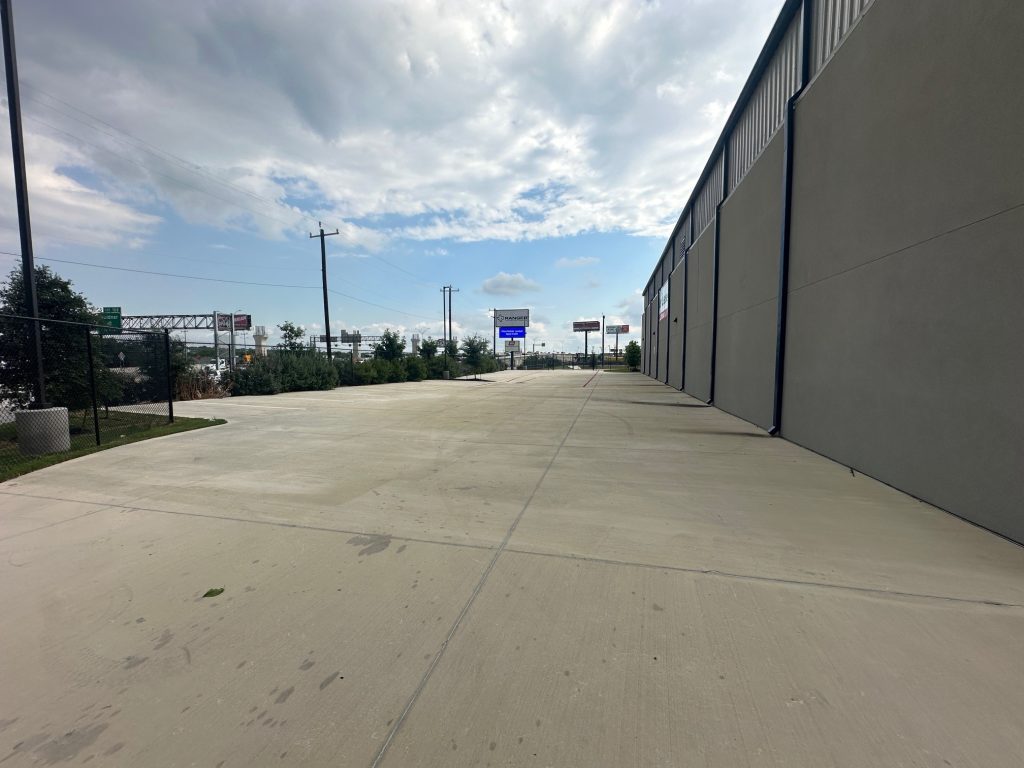 10 10026 N I-35