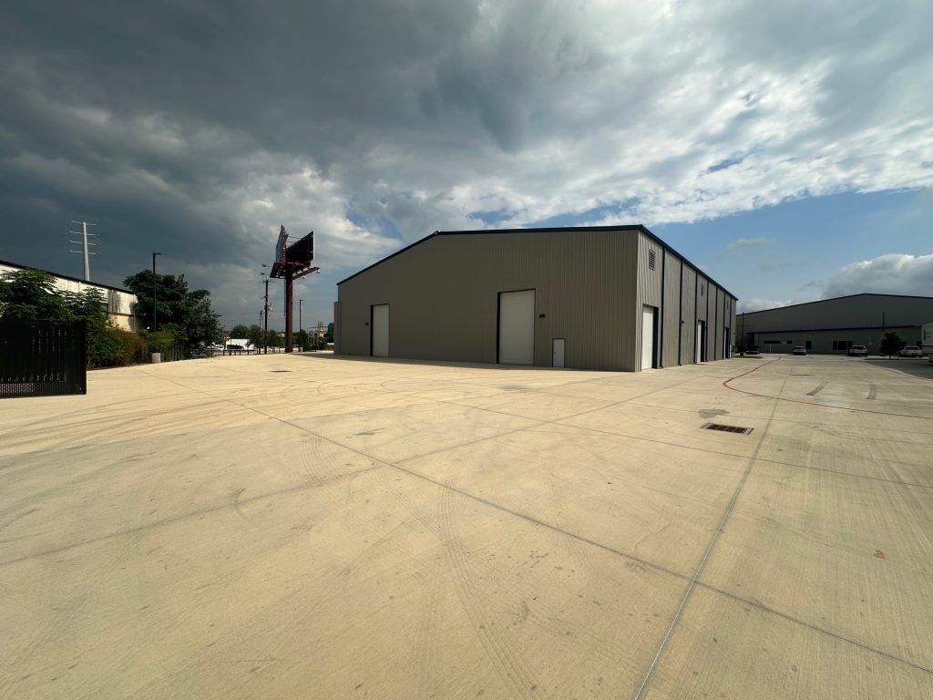 11 10026 N I-35
